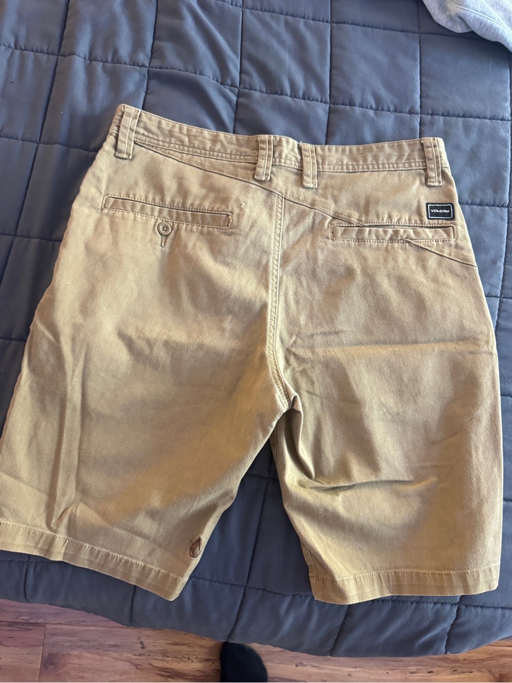 Men's Khaki Chino Shorts volcom - Picture 4 of 5